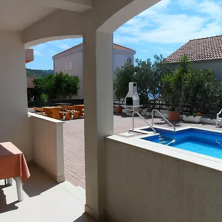 Apartment Businci
