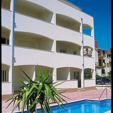 Apartment Businci